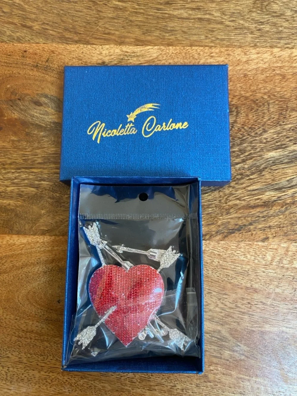 $49 Nicoletta Carlone Ginger Rogers Heart and Arrows Rhinestone Brooch Pin